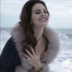 Meet your Posher, Ali